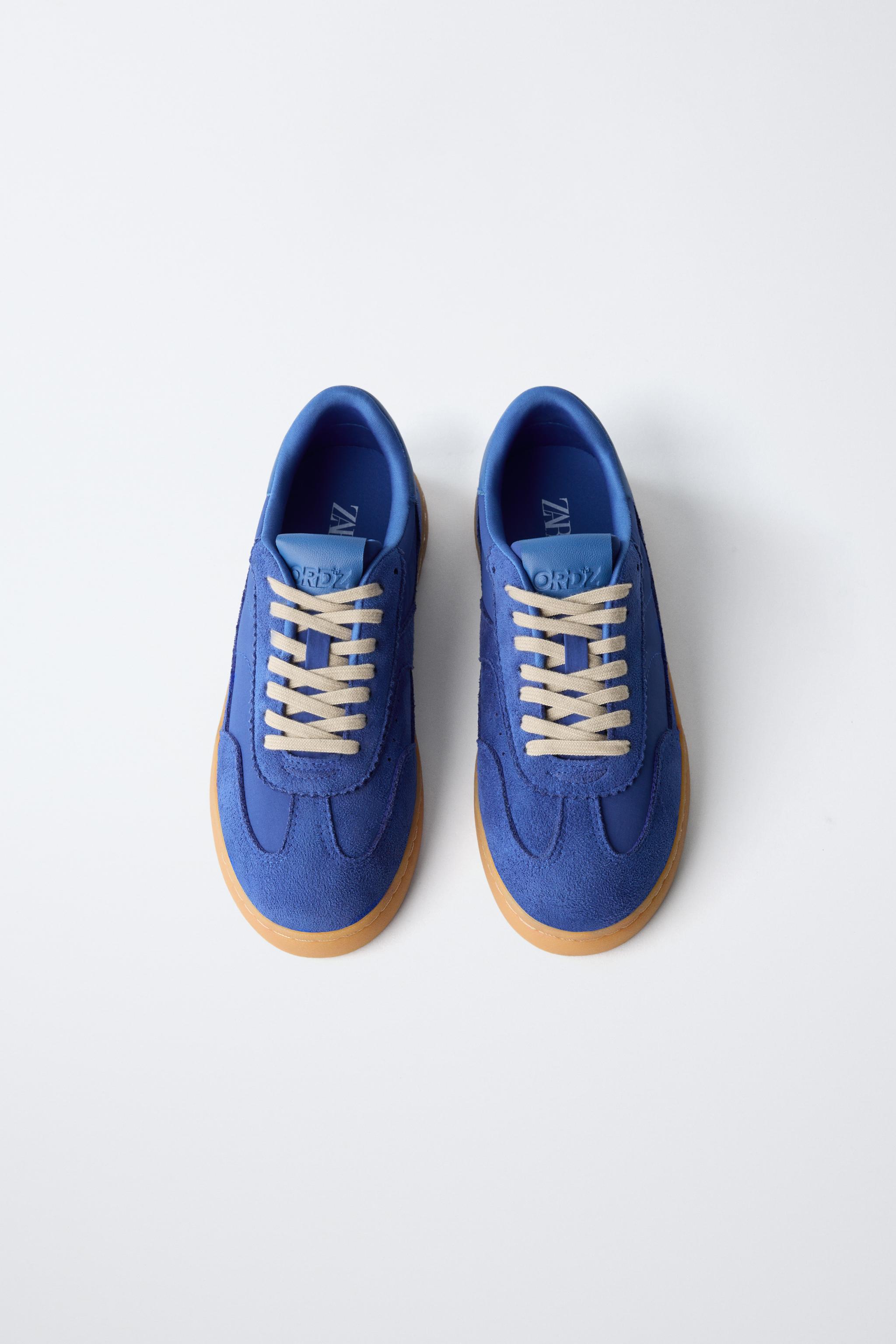 CONTRAST SNEAKERS